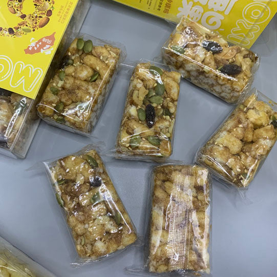 【莫小希】每日坚果沙琪玛128g/盒（6个）芝麻红提腰果核桃等6种营养 南瓜籽多